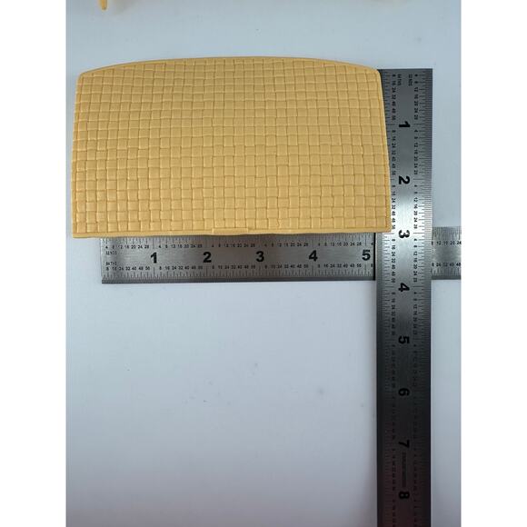 1998 Mattel Barbie Yellow Bed Headboard and Footboard Replacement Parts - Picture 7 of 7